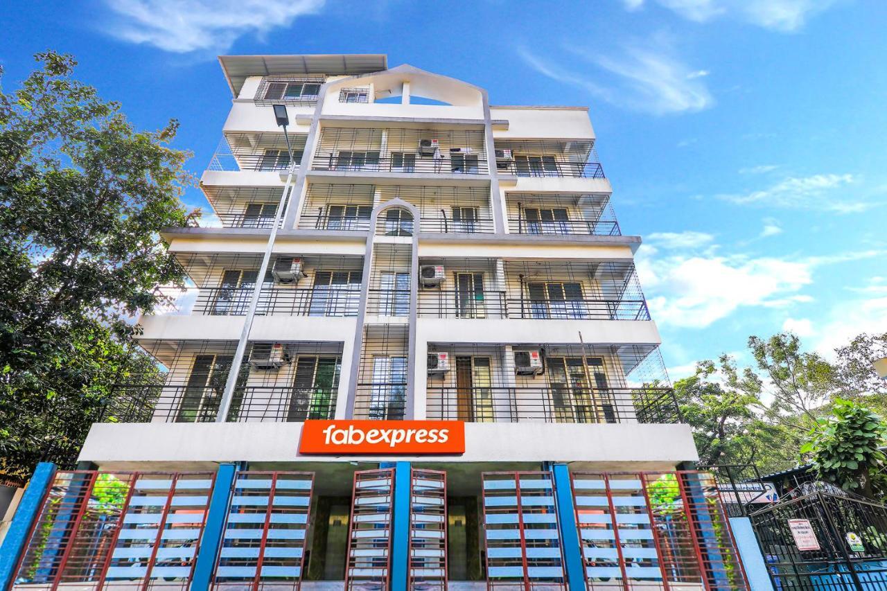 Fabexpress Nalanda Service Apartment Mumbai Bagian luar foto